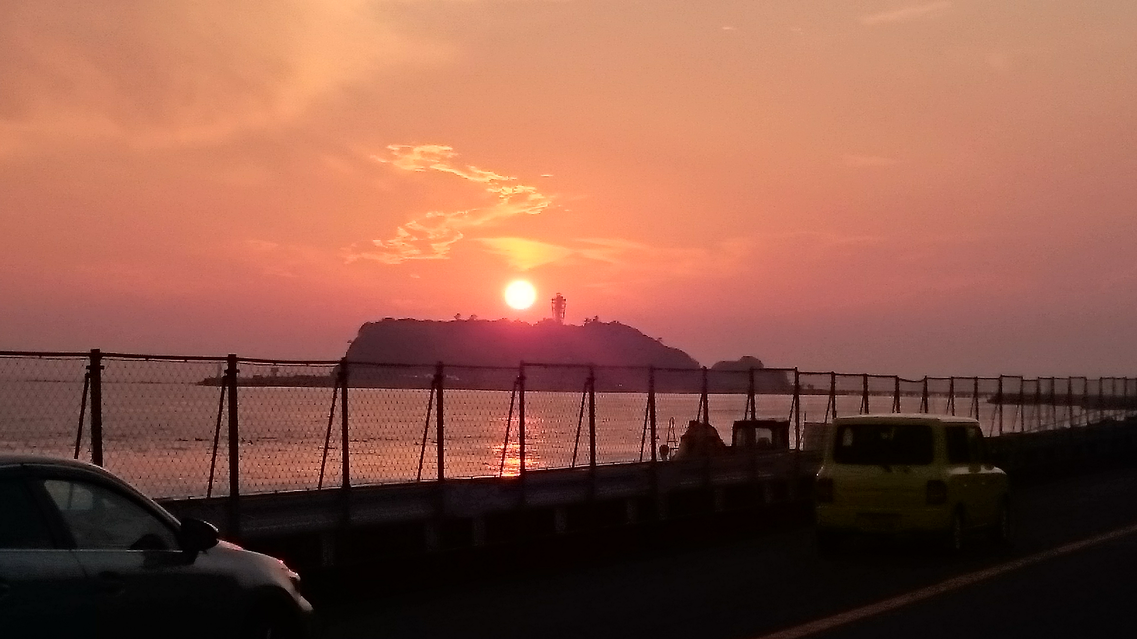 江ノ島の夕焼け ハネムーンのことならベルツアー 江ノ島の夕焼け ハネムーンのことならベルツアー